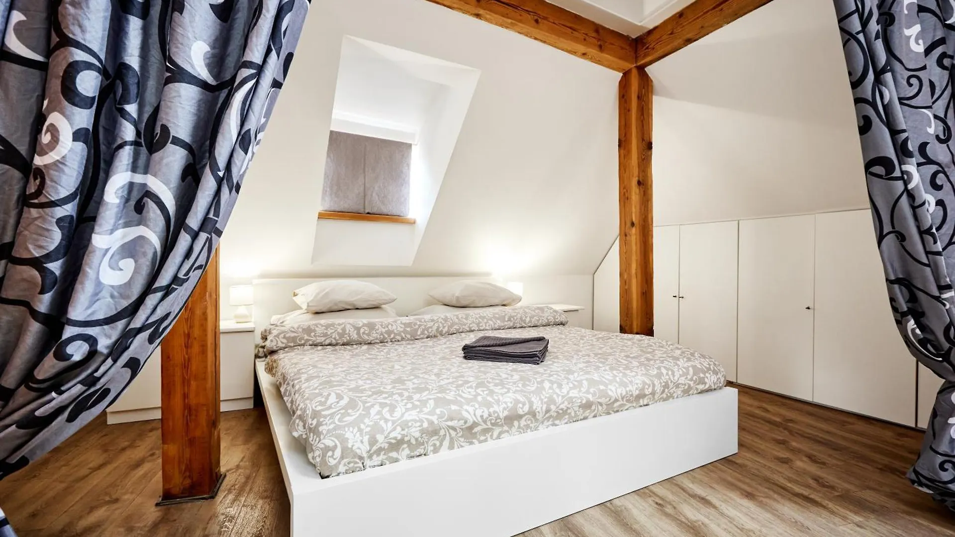 Apartmán At The Blue Lion & Parking Assistance Praha 0*,