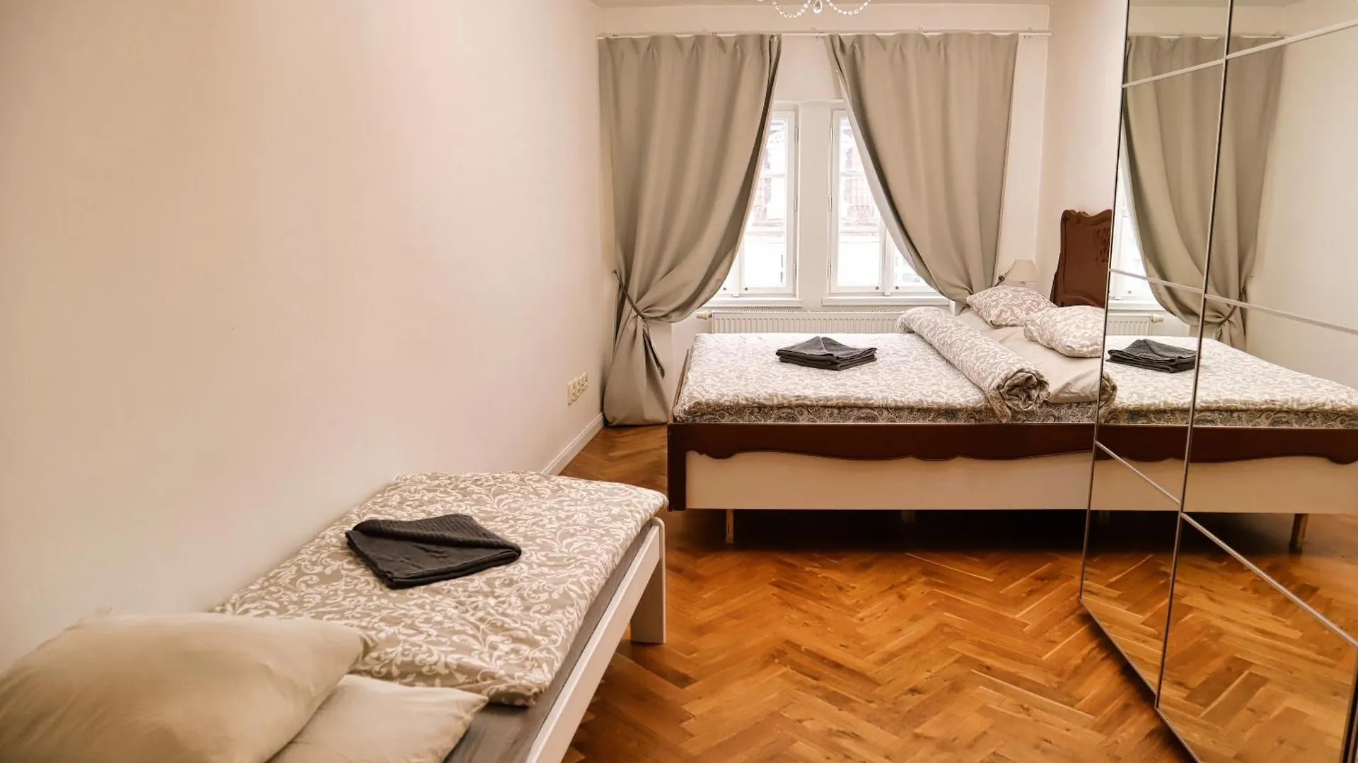 Apartmán At The Blue Lion & Parking Assistance Praha 0*,