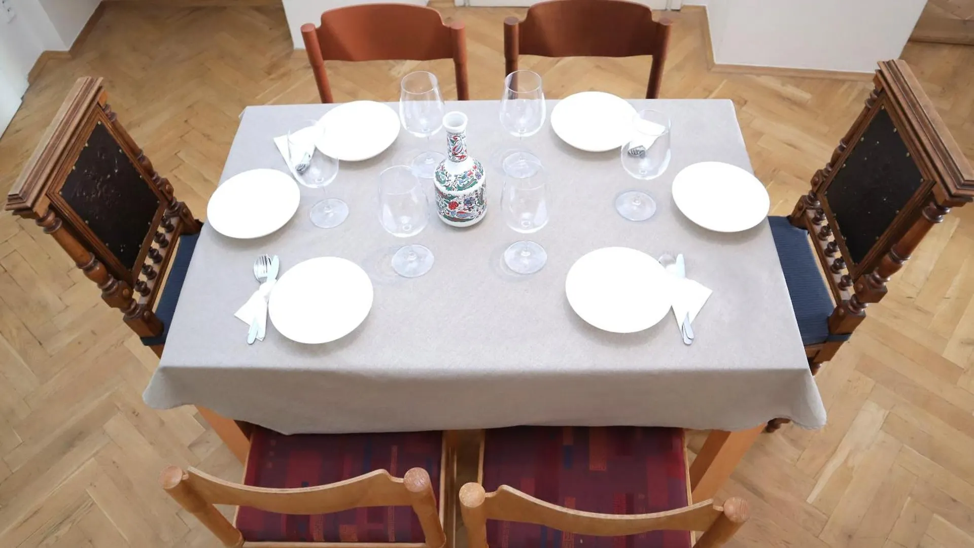 At The Blue Lion & Parking Assistance Apartment Prague