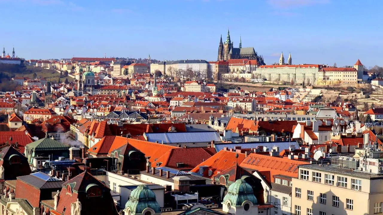 At The Blue Lion & Parking Assistance Apartment Prague