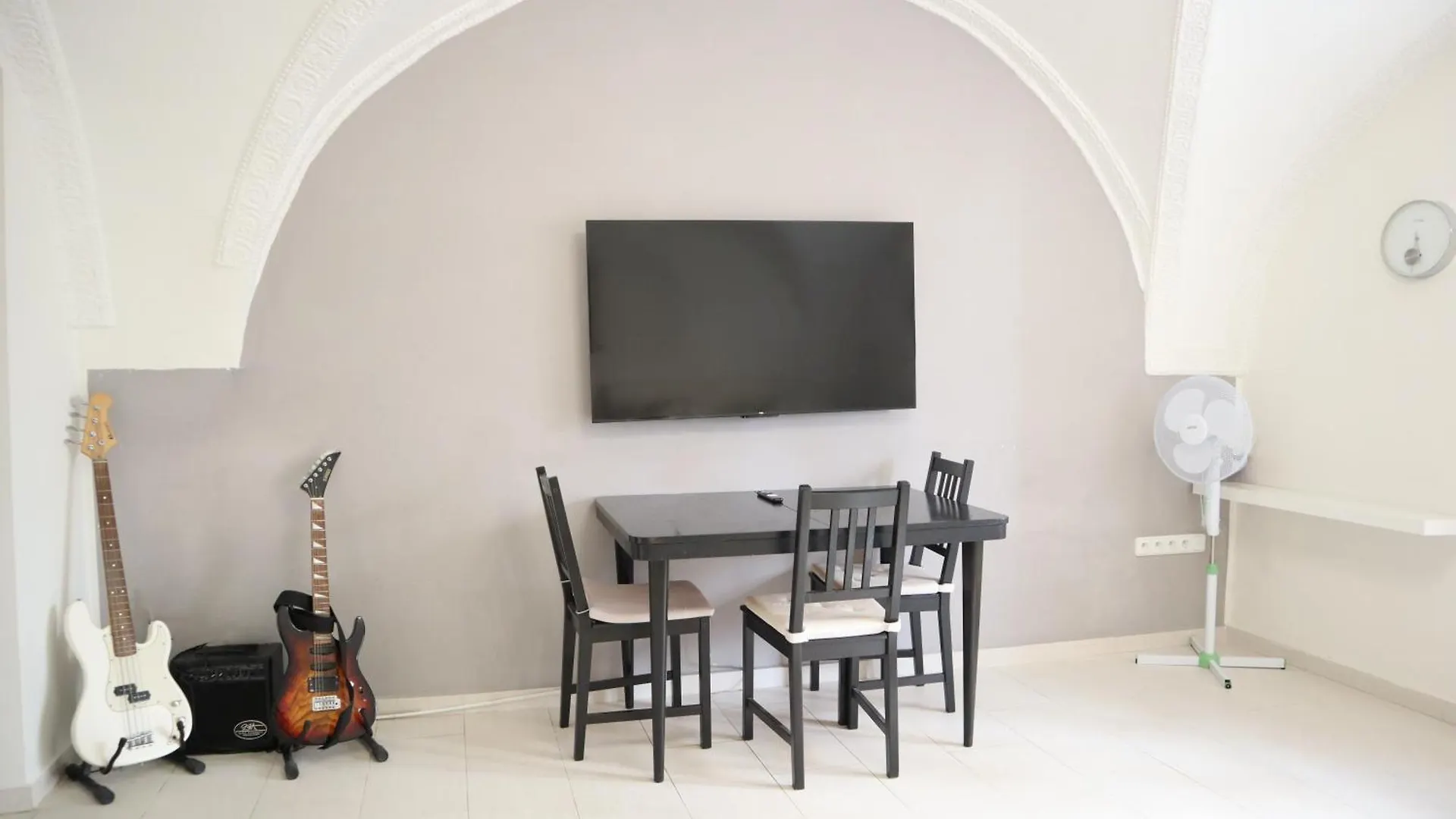 At The Blue Lion & Parking Assistance Apartment Prague